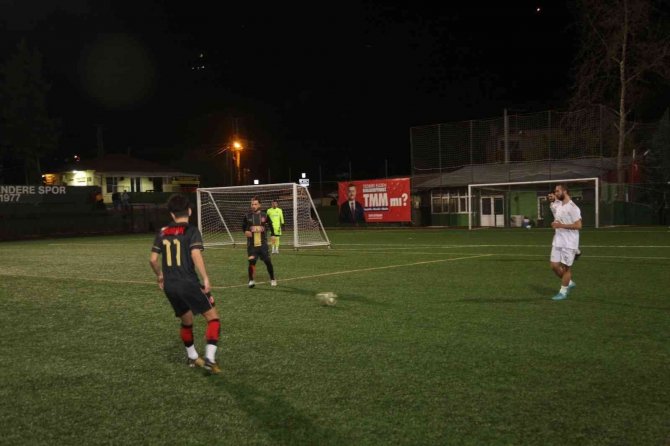 Gölcük’te 21. Geleneksel Futbol Turnuvası Başladı