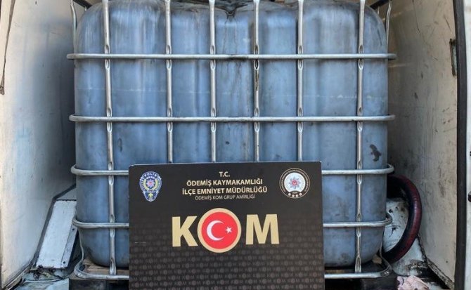 İ̇zmir’de Yanık Yağ Operasyonu: 700 Litre Ele Geçirildi