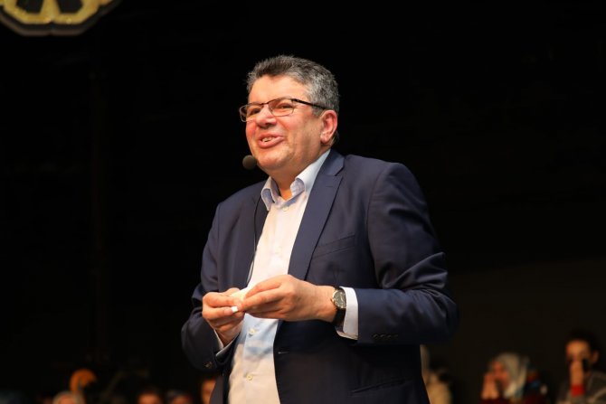 Kapaklıkaya: “Çağı Yakalamak İçin Çok Okumalıyız”