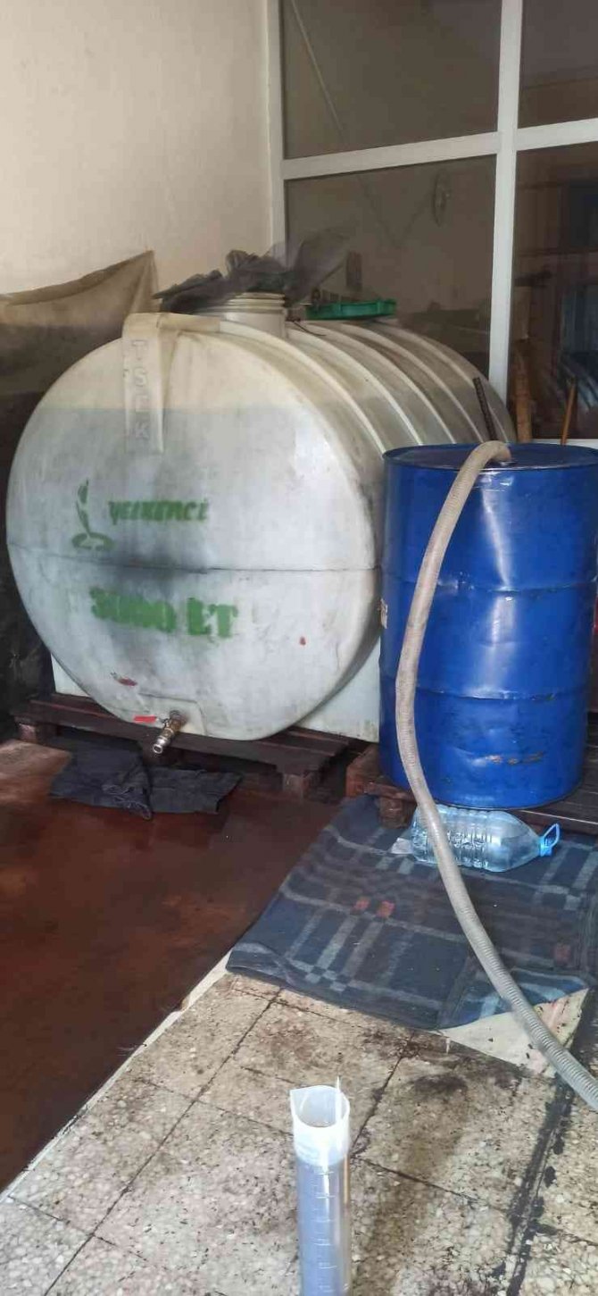 Konya’da 2 Bin 470 Litre Kaçak Akaryakıt Ele Geçirildi