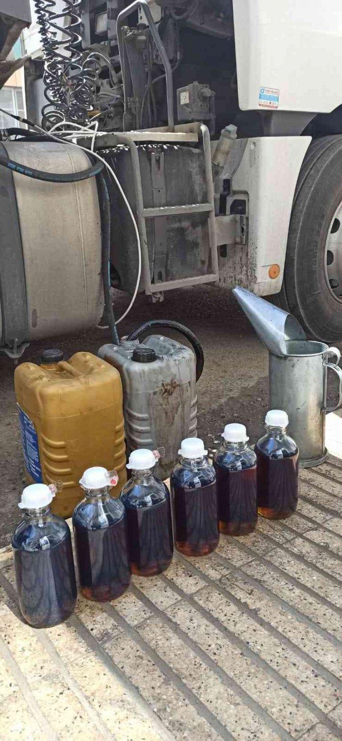 Konya’da 2 Bin 470 Litre Kaçak Akaryakıt Ele Geçirildi