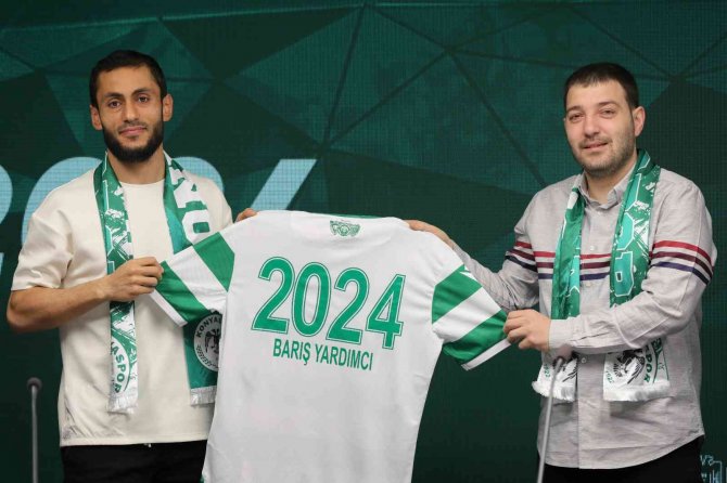 Konyaspor 2 Futbolcusuyla Sözleşme Yeniledi