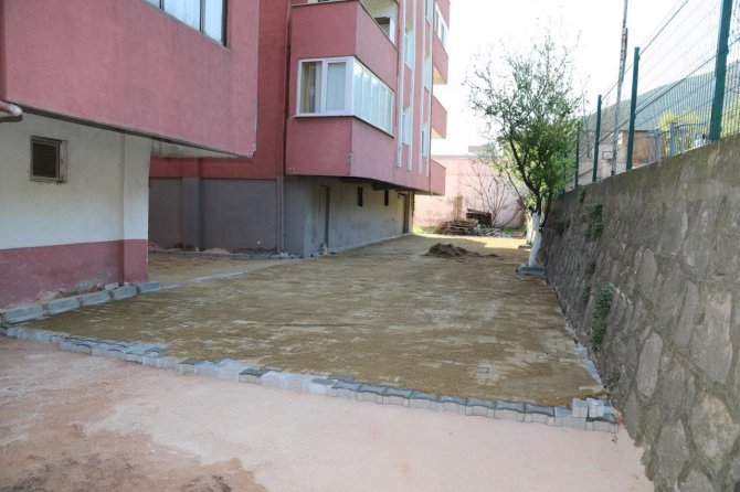 Şirinyalı’da Parke Çalışmaları Başladı