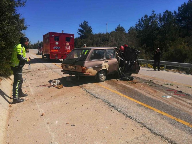 Menteşe’de Trafik Kazası: 2 Yaralı
