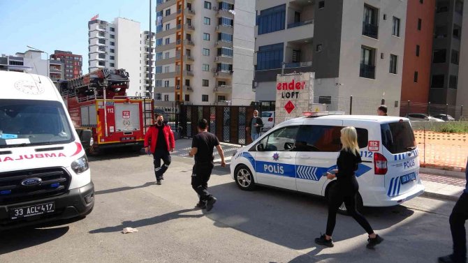 Çocuğunu Görmeye Geldi Boşanma Aşamasındaki Eşini Rehin Aldı
