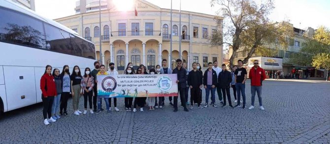 İ̇zmir Tem Şube, Öğrencilere Tarihi Yerleri Gezdiriyor
