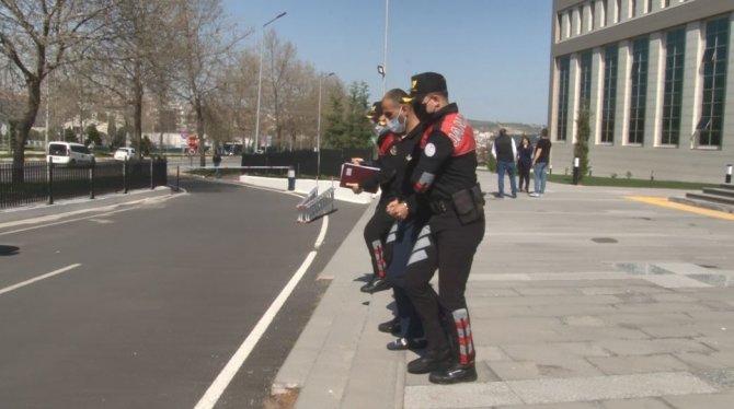 15 Yıllık Husumetlisini Hunharca Öldürdü: Boğazını Kesip 25 Yerinden Bıçakladı