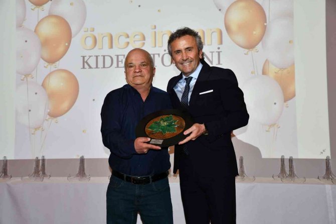 Yeşim’de Kıdem Ödülleri Sahiplerini Buldu