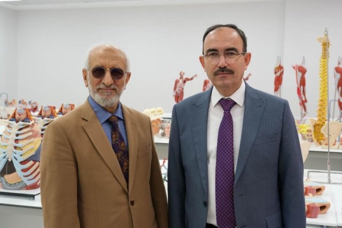 Bşeü Tıp Fakültesi Öğrencileri Öğrenimlerine Bilecik’te Devam Edecek