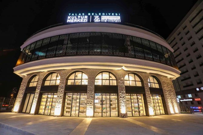 Talas’ın Kütüphanelerine Ara Tatilde De Yoğun İlgi