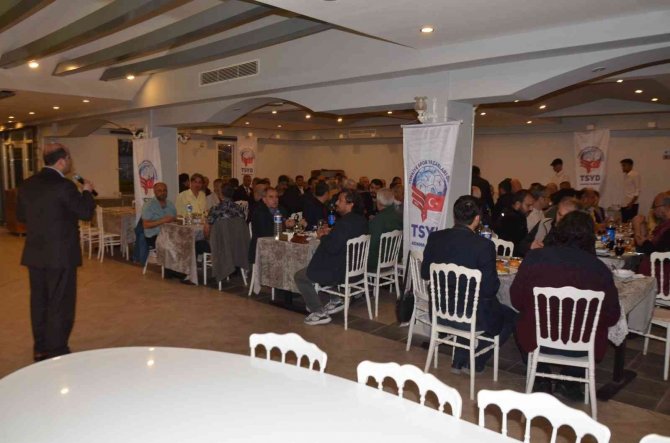Tsyd Ailesi İftarda Buluştu