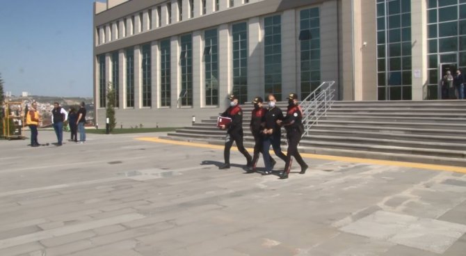 15 Yıllık Husumetlisini Hunharca Öldürdü: Boğazını Kesip 25 Yerinden Bıçakladı
