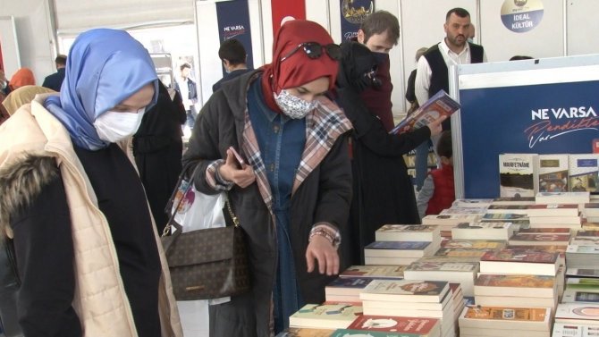 Pendik’te 9 Gün Sürecek Kitap Fuarı Kapılarını Açtı