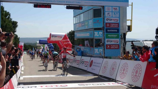 Cumhurbaşkanlığı Türkiye Bisiklet Turu’nun Altıncı Etabını Alexander Caleb Ewan Kazandı