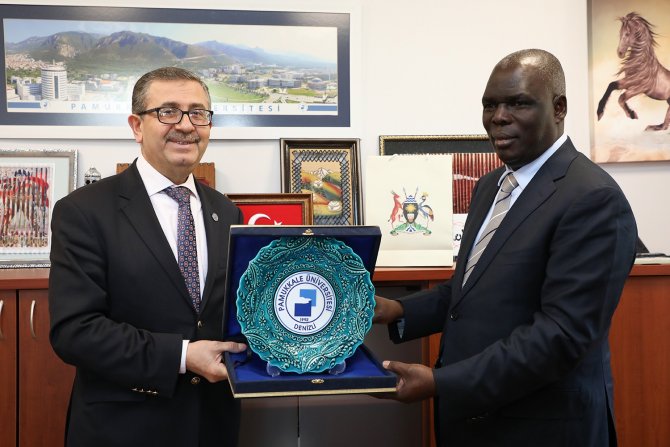 Uganda’dan Paü’ye Ayakkabıcılık Alanında İş Birliği Çağrısı