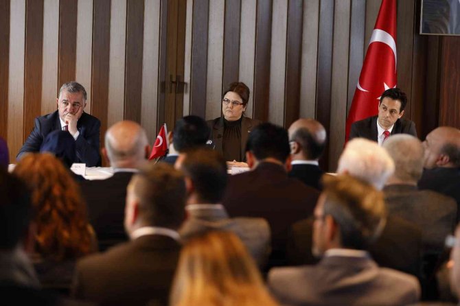 Bakan Yanık: “Türk Toplumunun Yaşadığı Her Noktada Bir Aile Ateşeliği Açma Arzusundayız”
