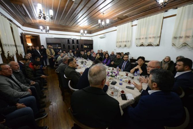Ak Teşkilatlar, Ramazanın Güzelliklerini Şehrin Her Noktasında Paylaşıyor