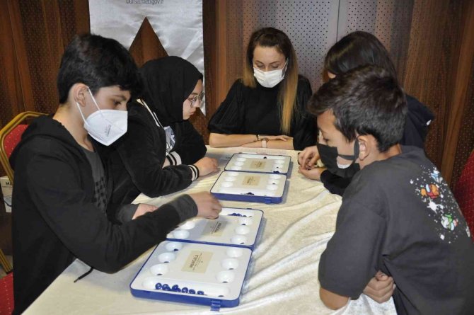 Akıl Ve Zeka Oyunları Finalinde Dereceye Giren Öğrenciler Ödül Aldı