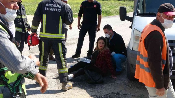 Yoldan Çıkıp Takla Atan Otomobil Kaldırımda 50 Metre Sürüklendi