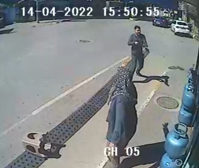 Pompalı Tüfekle Yaşanan Dehşet Anları Güvenlik Kamerasında