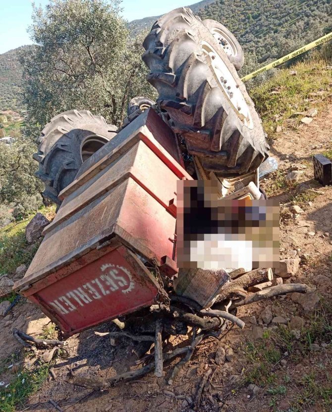Devrilen Traktörün Altında Kalan Çocuk Hayatını Kaybetti