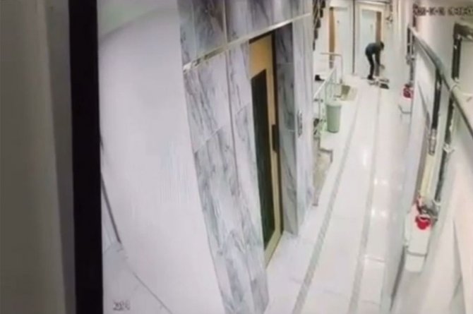 Batman’da Apartmanda Ayakkabı Çalan Hırsız Kameraya Yakalandı