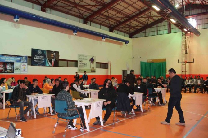 Bitlis’te ‘Liseler Arası Gençler Grubu Bilgi Yarışması’