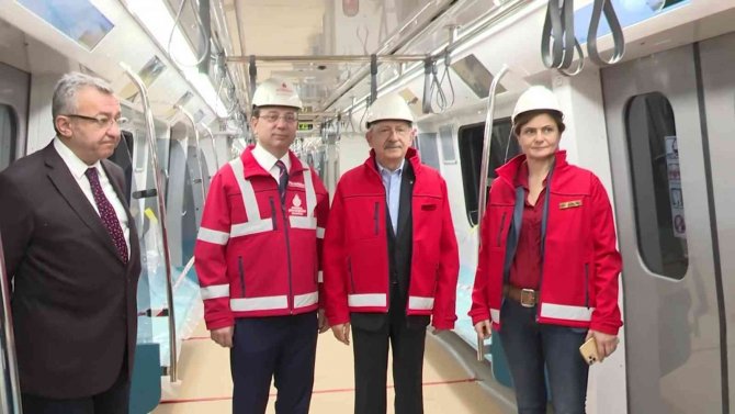Chp Genel Başkanı Kılıçdaroğlu İle İ̇bb Başkanı İ̇mamoğlu Dudullu-bostancı Metrosunda Test Sürüşü Gerçekleştirdi
