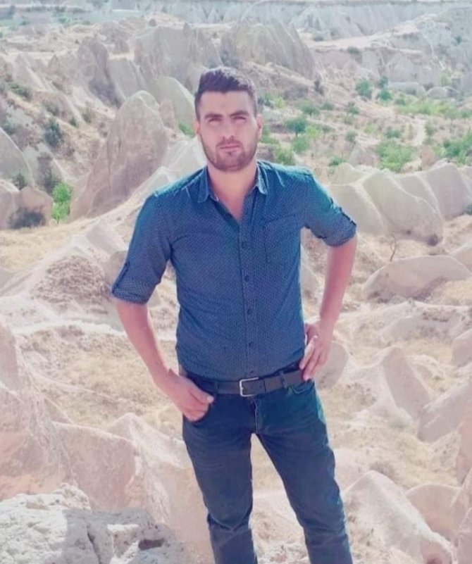 Devrilen Kamyonda Yaralanan Sürücü Hayatını Kaybetti