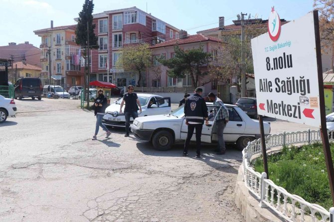Keşan’da Huzur Ve Güven Uygulamalarında Aranan 4 Kişi Yakalandı