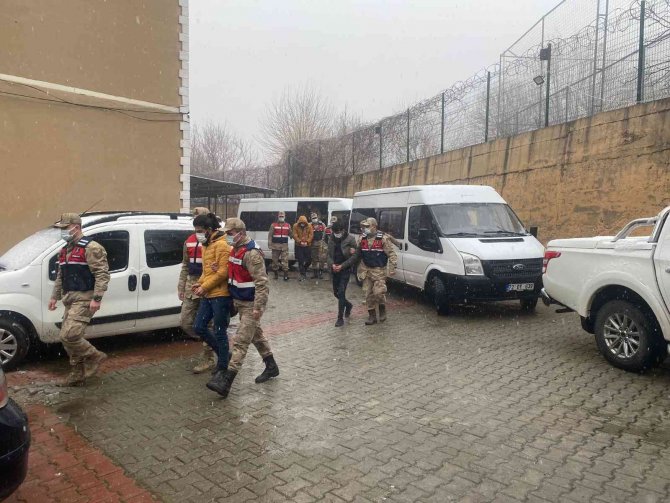Batman’da 88 Yaşındaki Vatandaşı Mağdur Eden Şüpheliler Yakalandı