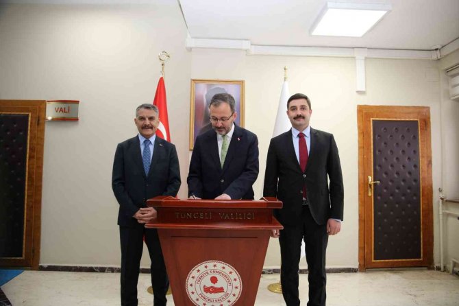Gençlik Ve Spor Bakanı Kasapoğlu Öğrencilerle İftar Yaptı