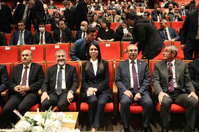 Bakan Nebati: “Enflasyonun Üstesinden Geleceğiz”