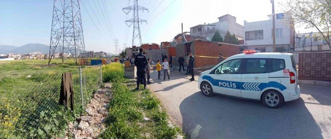 İ̇zmir’de Pompalı Tüfekle Vurulan Kişi Hayatını Kaybetti