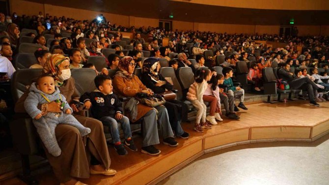 Kahramanmaraş’ta Çocuklara Tatil Hediyesi