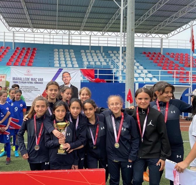 Kayseri Kadın Fk Son 8 Takım Arasında