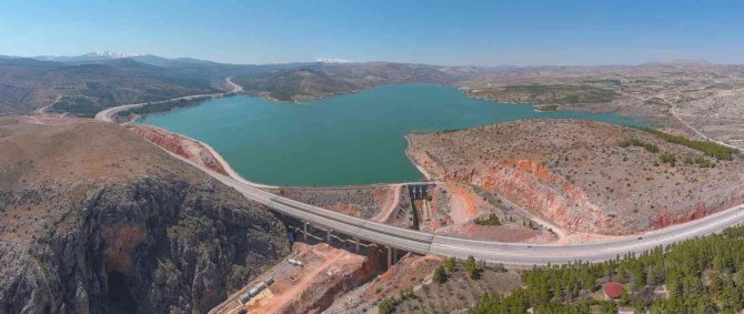 Altınapa Barajı Tamamen Doldu, Savaklama Yapıldı