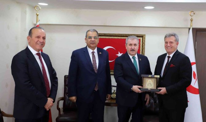 Kktc Başbakanı Sucuoğlu’ndan, Bbp Lideri Destici’ye Ziyaret