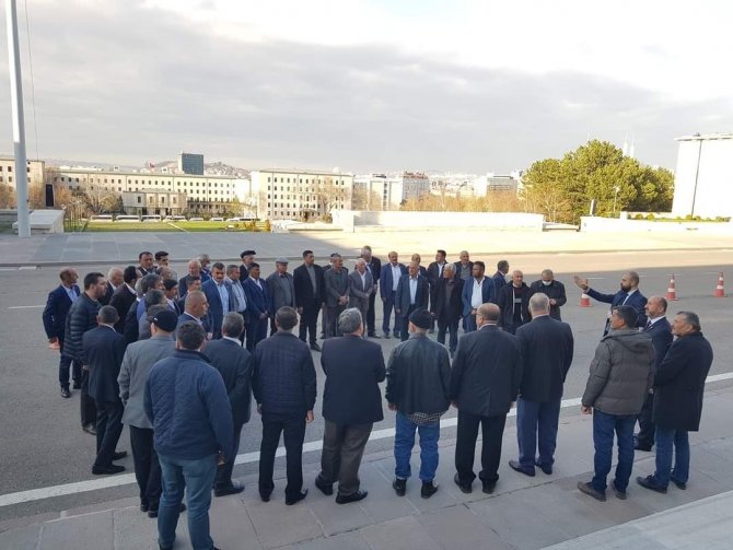 Kavuncu, Köy Muhtarlarını Mecliste Ağırladı