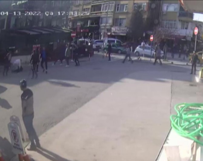 Pendik’te Sokak Ortasında Silahlı Kavga: 2 Yaralı