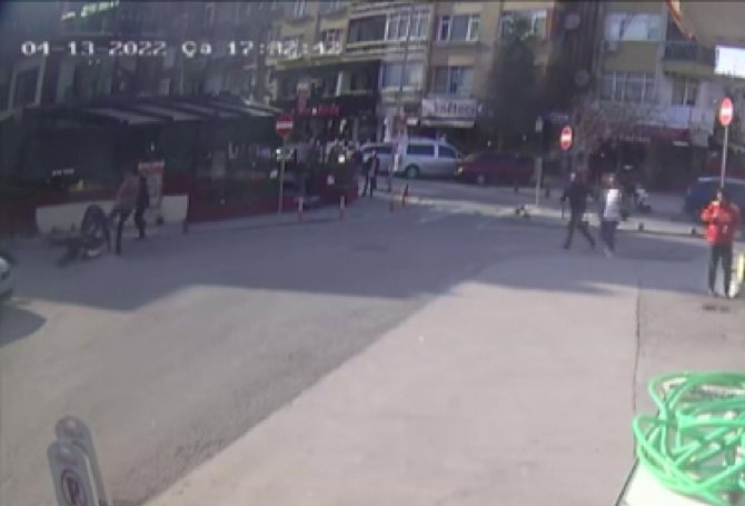 Pendik’te Sokak Ortasında Silahlı Kavga: 2 Yaralı