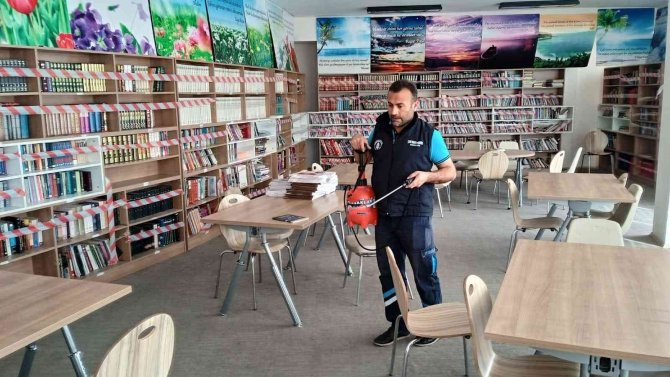 Pursaklar Belediyesi Virüsle Mücadelede Tedbiri Elden Bırakmıyor