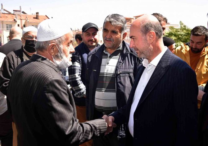 Başkan Pekyatırmacı Cumu Buluşmaları’nda Vatandaşlarla Bir Araya Geldi
