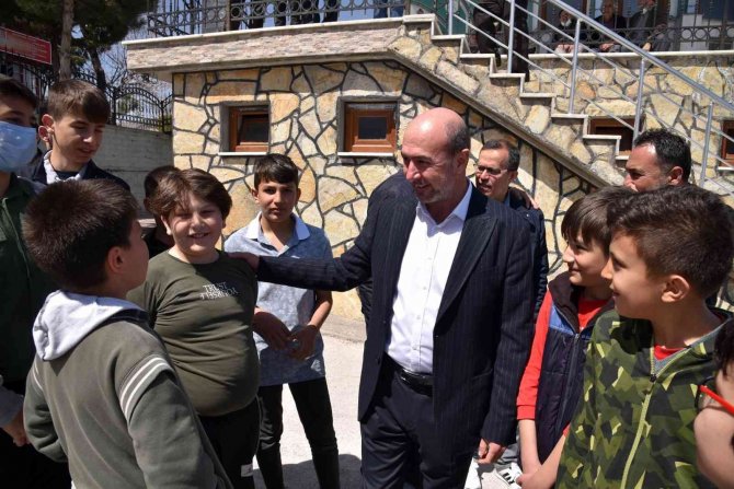 Başkan Pekyatırmacı Cumu Buluşmaları’nda Vatandaşlarla Bir Araya Geldi