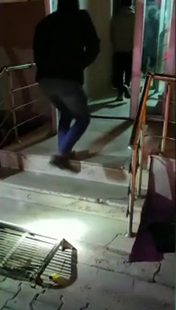’Dur’ İhtarına Uymayıp Kaçan Araçtan 31 Düzensiz Göçmen Çıktı