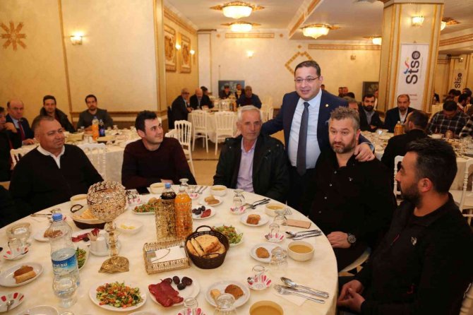 Eken Bir Dönem Daha Aday Olacağını Açıkladı