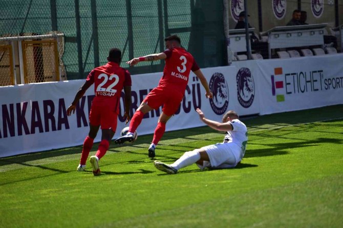Horoz, Başkentten 3 Puanla Dönüyor