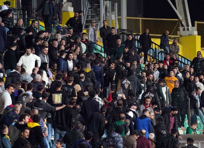 Spor Toto 1. Lig: İ̇stanbulspor: 3 - Bursaspor: 1