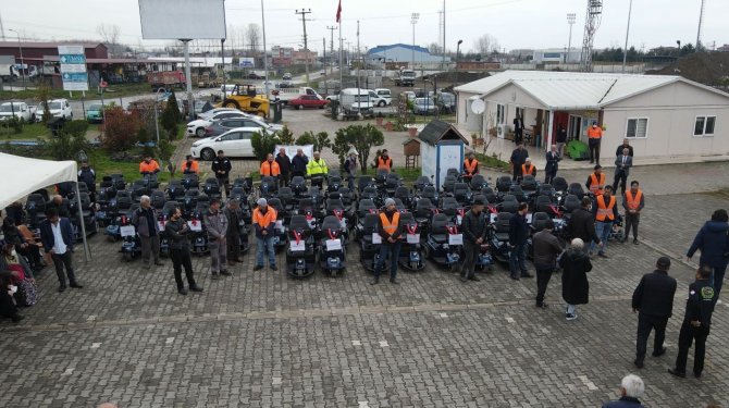 80 Engelliye Akülü Sandalye Desteği