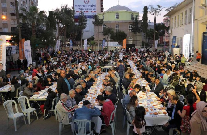 Toroslar’da Ramazan’ın Geleneksek Eğlenceleri Devam Ediyor